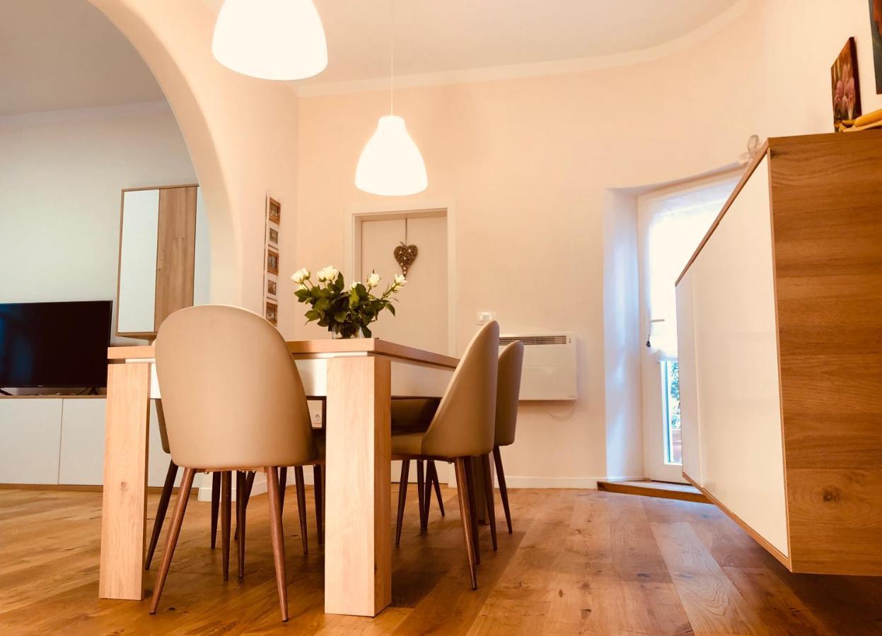 Apartment Karin Rijeka Bagian luar foto
